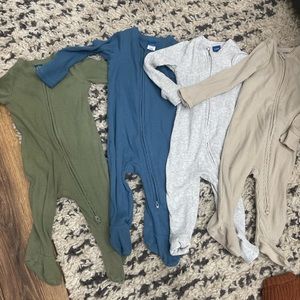 Old Navy ribbed footed onesie